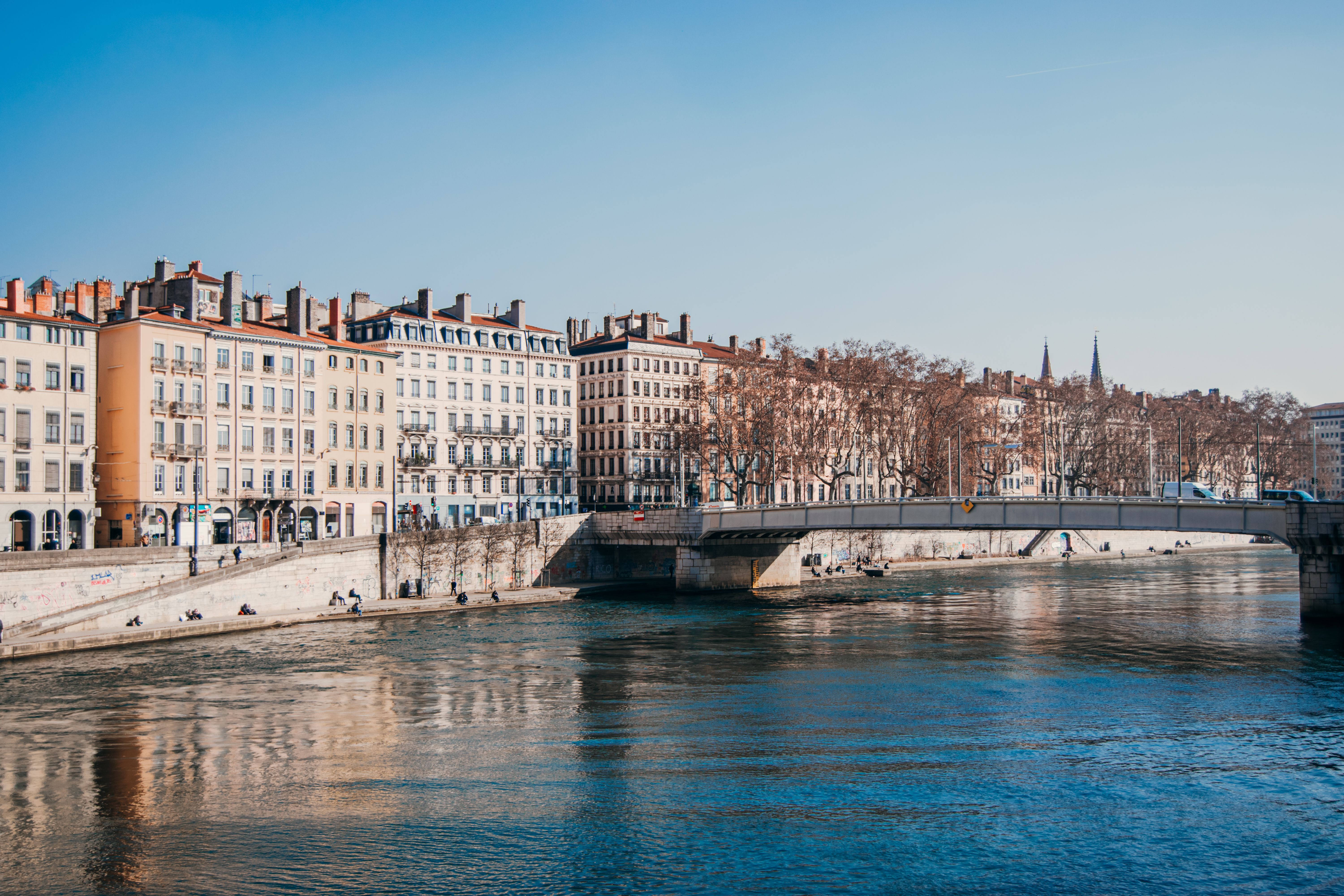 Les façades de Lyon au bord de l’eau